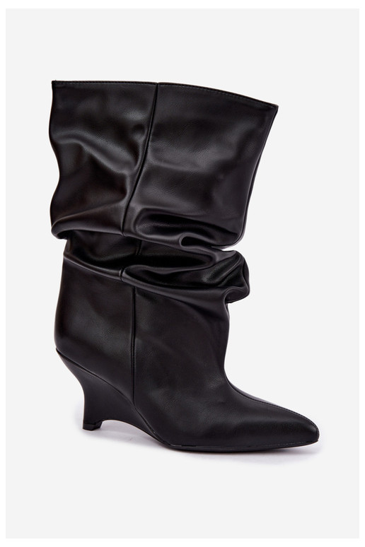 Naiste poolsaapad Typu Slouchy   Must Ilyna