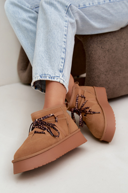   seemisnakhsed nööpidega lumesaapad platvormtalla ja stiilsete detailidega GOE UU2N4920 Camel