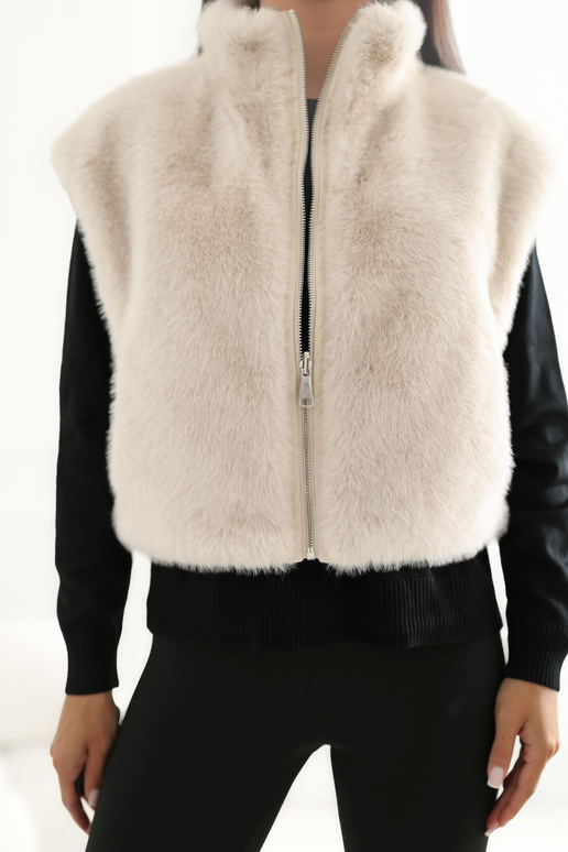 Heleliivane vest
