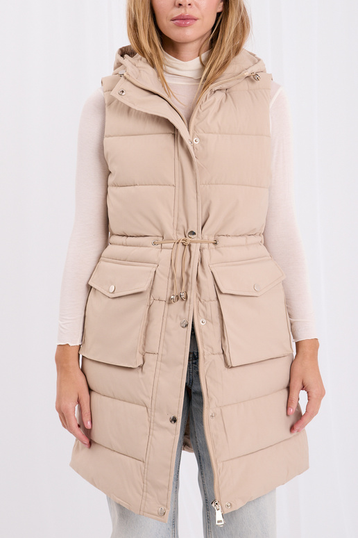 Liivavärvi vest