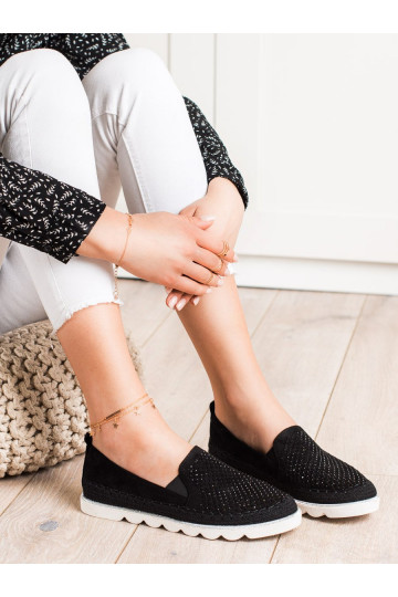 Ažuursete ornamentidega Slip On kristallidega