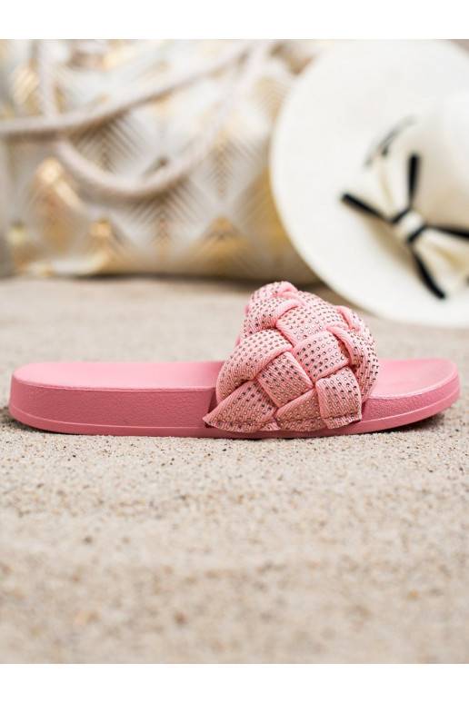 Tekstiilist plätud kristallidega 