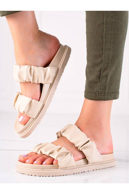 Beeži värvi Plätud pannaldega 