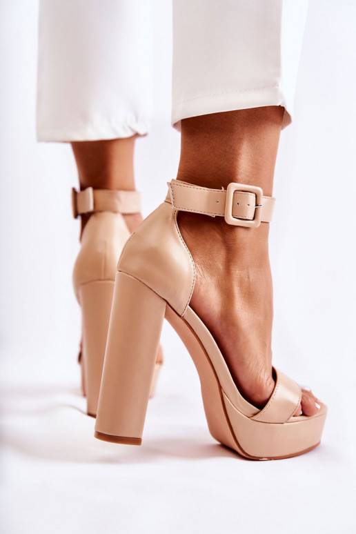 Sandaalid kõrge jämeda kontsaga beeži...