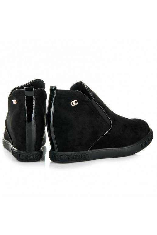 Seemisnahast mustad varjatud...