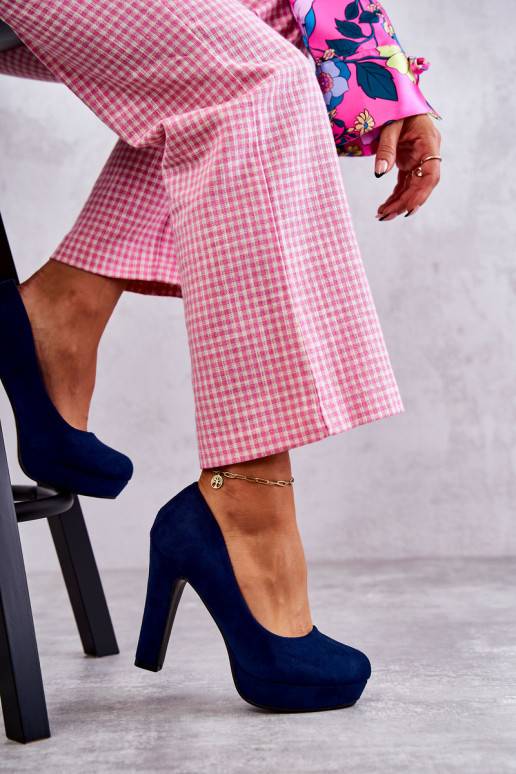 Klassikalise mudeli Kingad kõrge... Klassikalise mudeli Kingad kõrge...