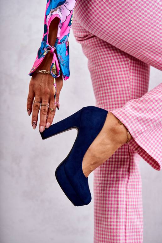 Klassikalise mudeli Kingad kõrge... Klassikalise mudeli Kingad kõrge...