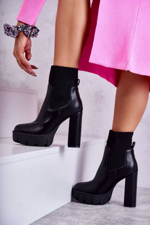 Naiste poolsaapad mustad Adalyn Naiste poolsaapad mustad Adalyn