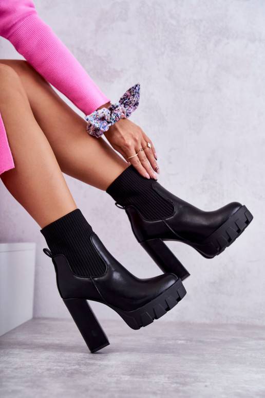 Naiste poolsaapad mustad Adalyn Naiste poolsaapad mustad Adalyn