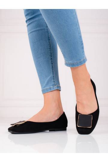 Must  baleriinad shelovet