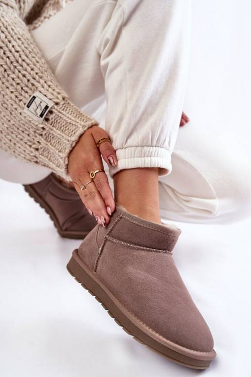 Seemisnakhsed nööpidega lumesaapad... Seemisnakhsed nööpidega lumesaapad...