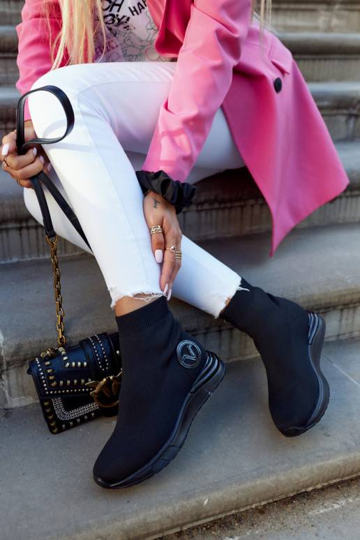 Spordijalatsid mustad Runaway Spordijalatsid mustad Runaway