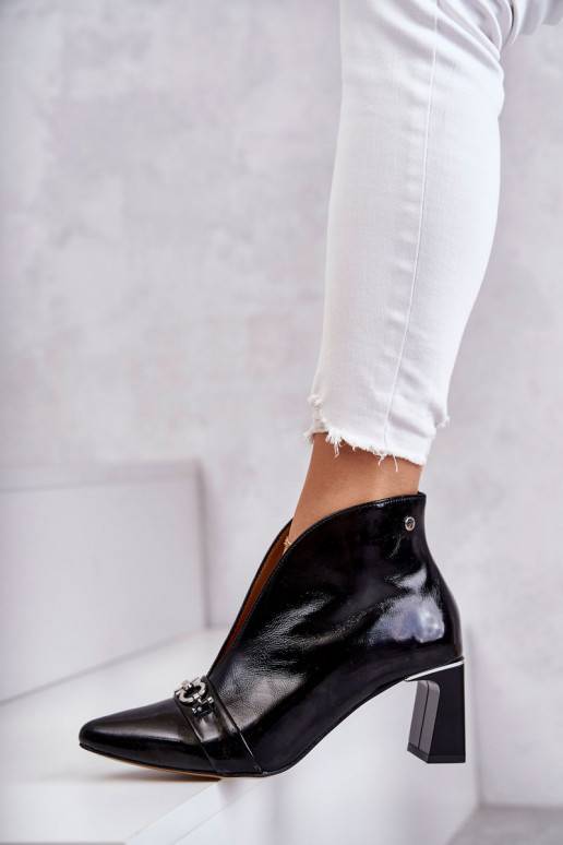 Naiste poolsaapad kõrge jämeda... Naiste poolsaapad kõrge jämeda...