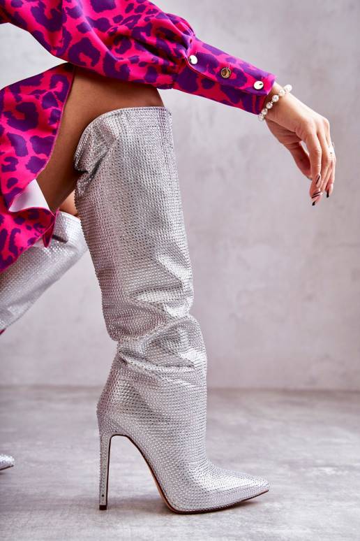 Moekad pika säärega saapad kõrge... Moekad pika säärega saapad kõrge...