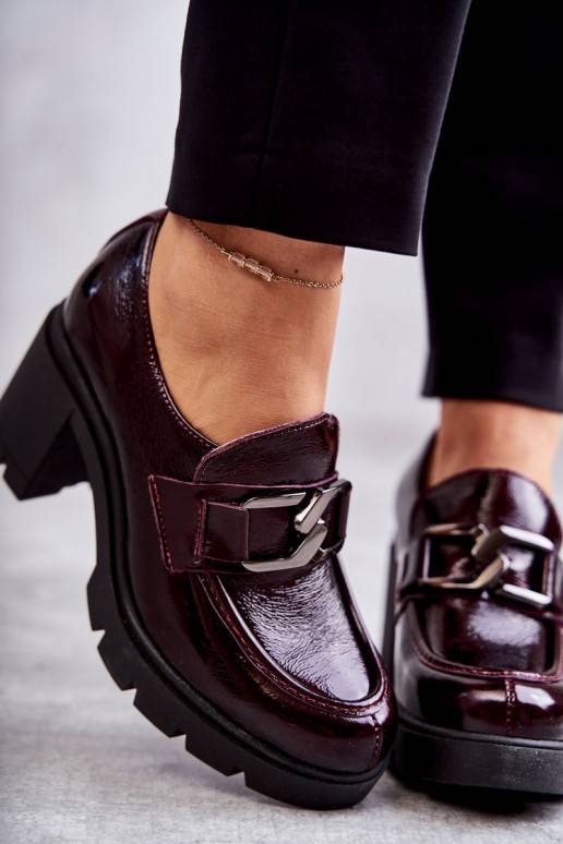 Elegantsed jalatsid kõrge jämeda... Elegantsed jalatsid kõrge jämeda...