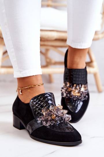 Seemisnakhsed jalatsid kaunistustega mustad Davine 2