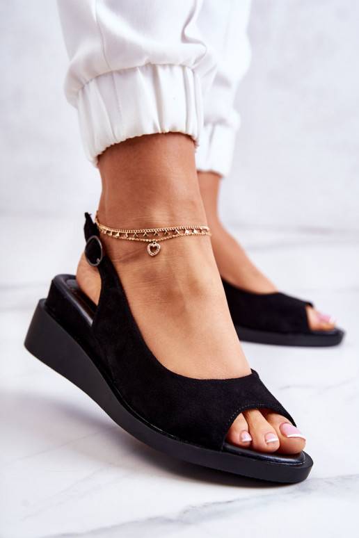 Seemisnahast kingad pannaldega mustad Camille
