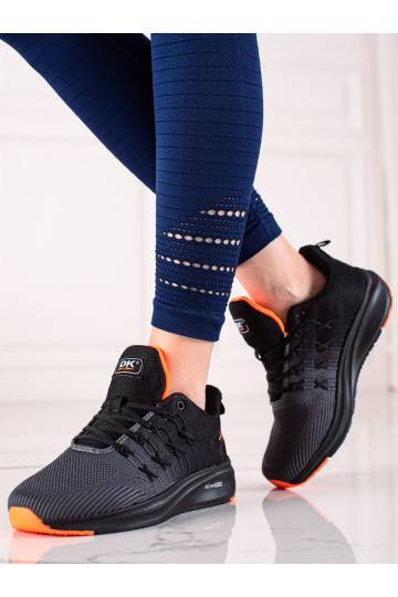 Spordistiilis kingad DK halli värvi