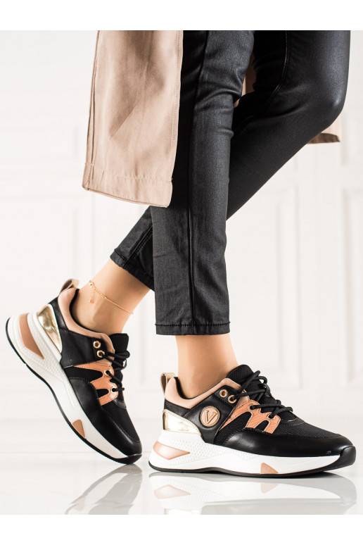  Tossud mudeli kingad Vinceza must-