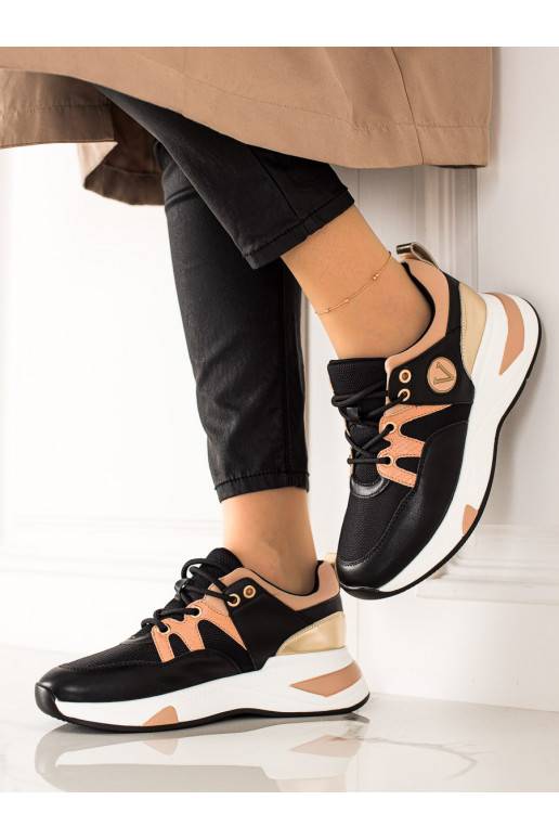  Tossud mudeli kingad Vinceza must-