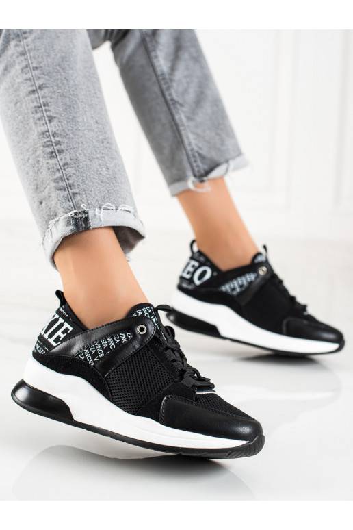 Moekad vabaajajalatsid Vinceza Mustad