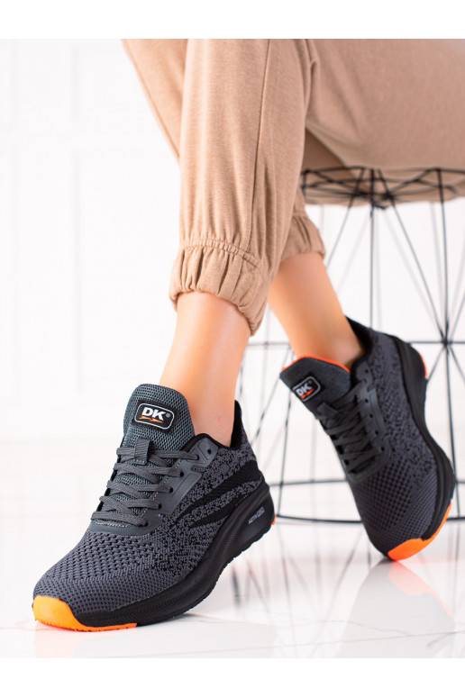 Spordistiilis kingad DK halli värvi