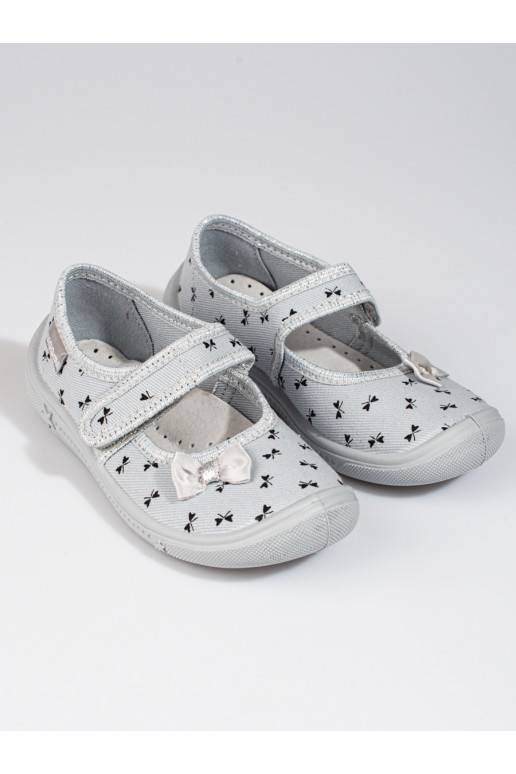 Halli värvi buty  Viggami Kalina