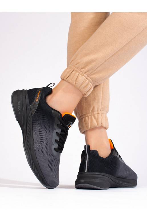 Sportliku stiiliga naiste kingade  DK