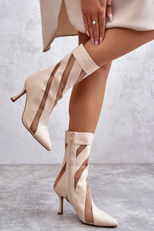 Moekad Naiste poolsaapad kõrge jämeda... Moekad Naiste poolsaapad kõrge jämeda...