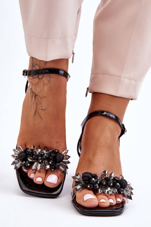 Naistesandaalid mustad Benicio