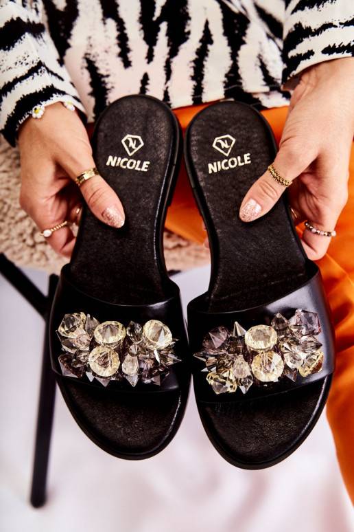 Plätud kaunistustega Nicole mustad Plätud kaunistustega Nicole mustad