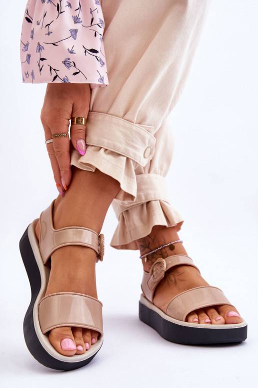 Sandaalid beeži värvi-mustad Sandaalid beeži värvi-mustad