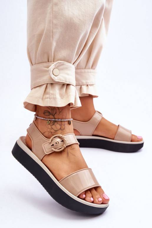 Sandaalid beeži värvi-mustad Sandaalid beeži värvi-mustad