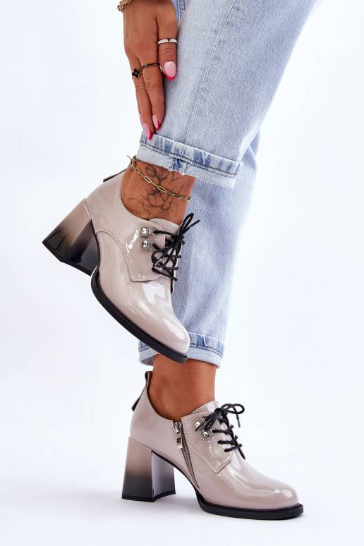 Moekad jalatsid kõrge jämeda kontsaga... Moekad jalatsid kõrge jämeda kontsaga...