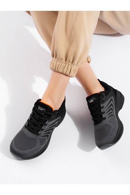  naiste kingad halli värvi DK