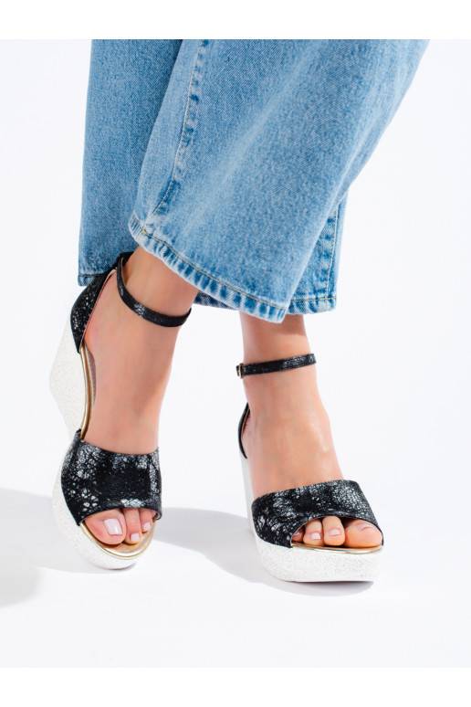 sandaalid   must-valge värv Shelovet