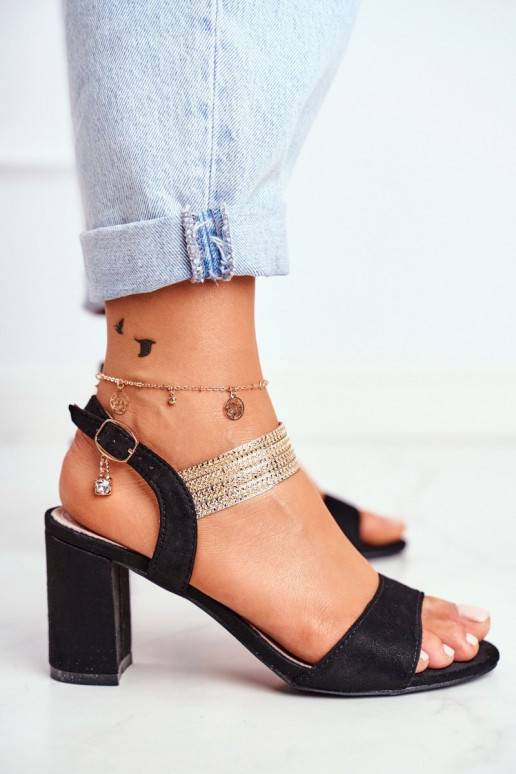 Naistesandaalid mustad Enjoy