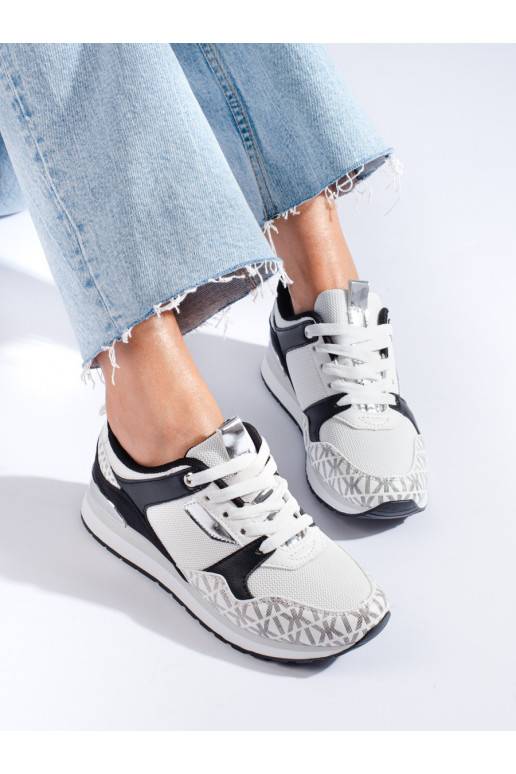 Sportliku stiiliga valge värv-Mustad naiste kingade Shelovet