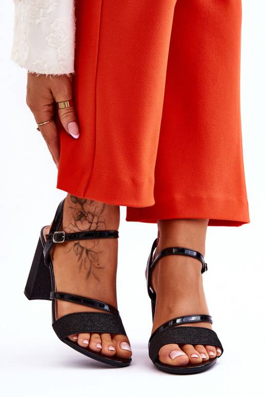 läikiv sandaalid kõrge jämeda...