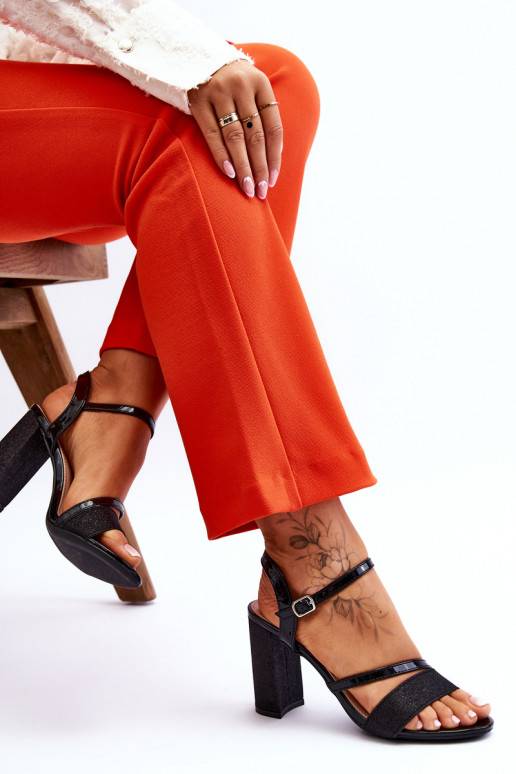 läikiv sandaalid kõrge jämeda...