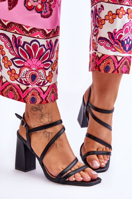 Naistesandaalid mustad Florentina Naistesandaalid mustad Florentina