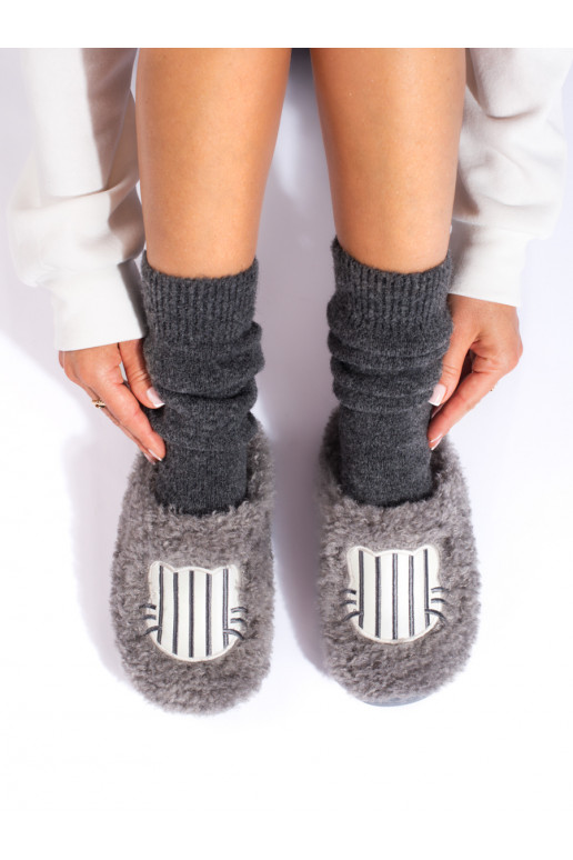  halli värvi futrzane kapcie Shelovet