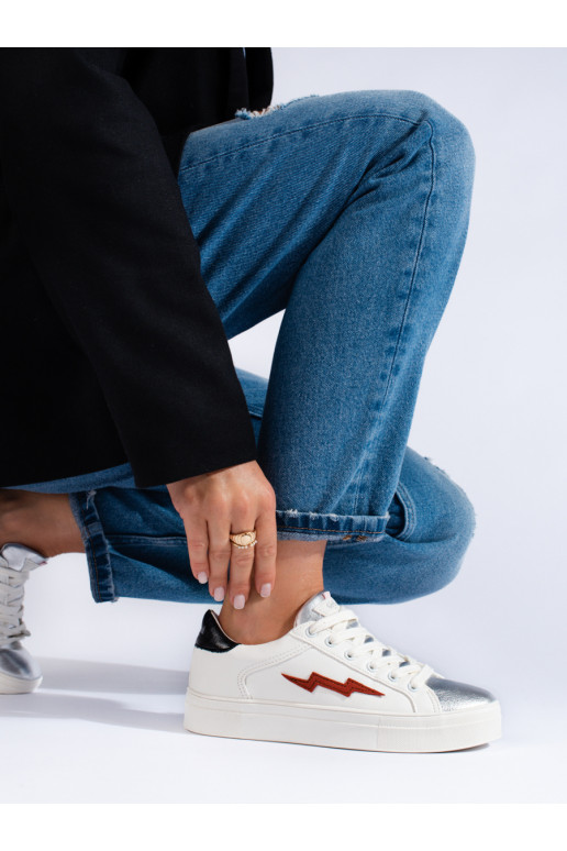 Valged klassikalise mudeli naiste tossud Shelovet