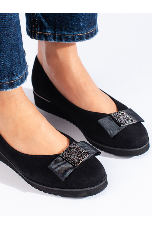 Must  poolsaapad  Shelovet Must  poolsaapad  Shelovet