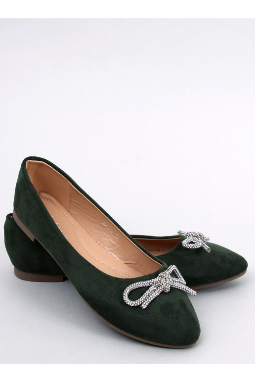 Baleriinad mandlikujulise esiosaga...