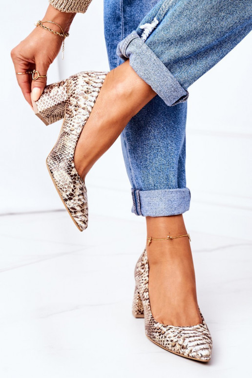 Kingad Shoes Kuldset värvi Kingad Shoes Kuldset värvi