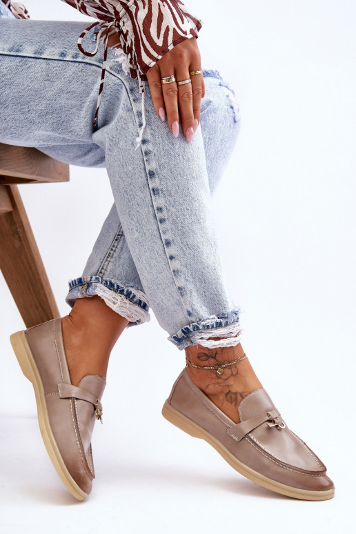 Klassikalise mudeli naiste... Klassikalise mudeli naiste...