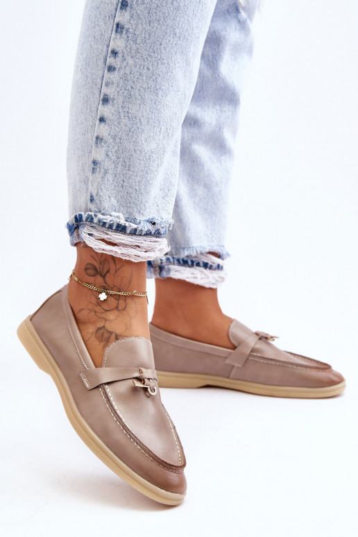 Klassikalise mudeli naiste... Klassikalise mudeli naiste...