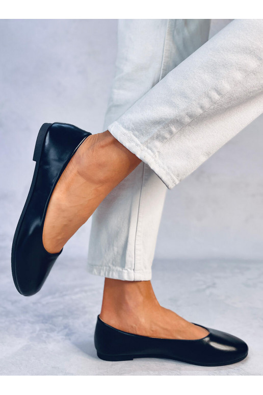 Nahast sisetallaga baleriinikingad...