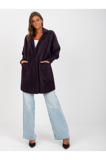 Tumelilla taskutega alpaka...